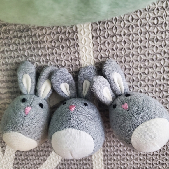 Lovevery bunnies in a burrow - Picture 3 of 3